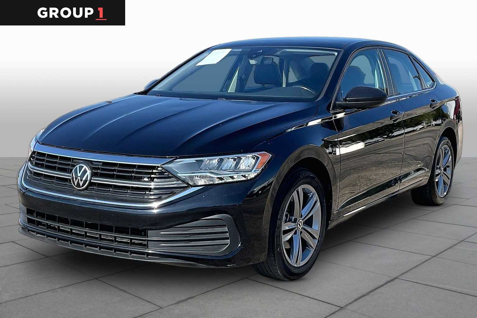 Used 2024 Volkswagen Jetta SE FWD image 1