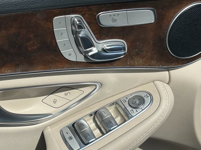Used 2018 Mercedes-Benz C 300 4MATIC Sedan image 26