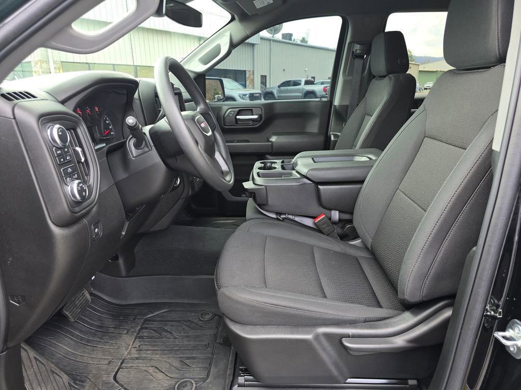 Used 2025 GMC Sierra 1500 Pro w/ Graphite Edition image 4