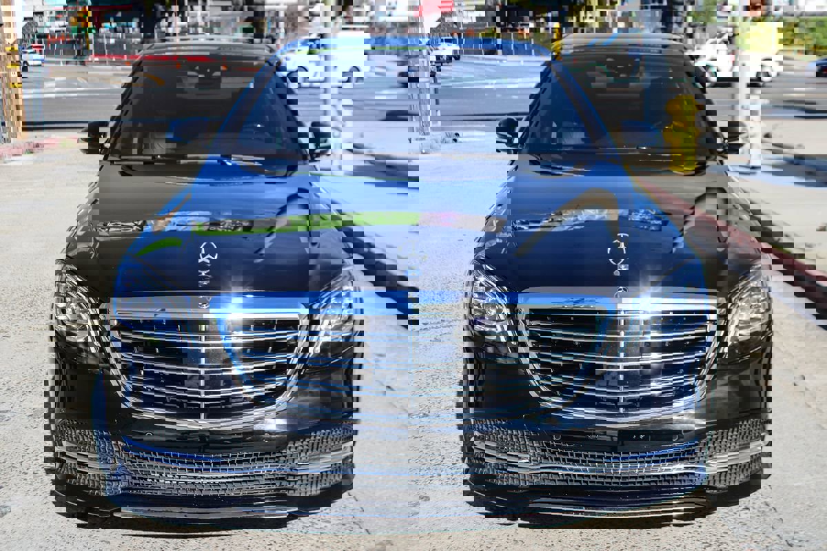 Used 2020 Mercedes-Benz S 450 4MATIC Sedan w/ Premium Package image 9