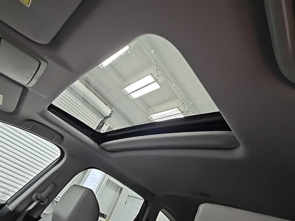 Used 2017 Honda CR-V EX-L image 25