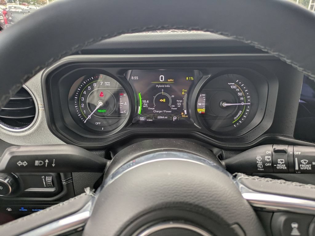 Used 2025 Jeep Wrangler Unlimited Sahara w/ Safety Group AWD/4WD image 16