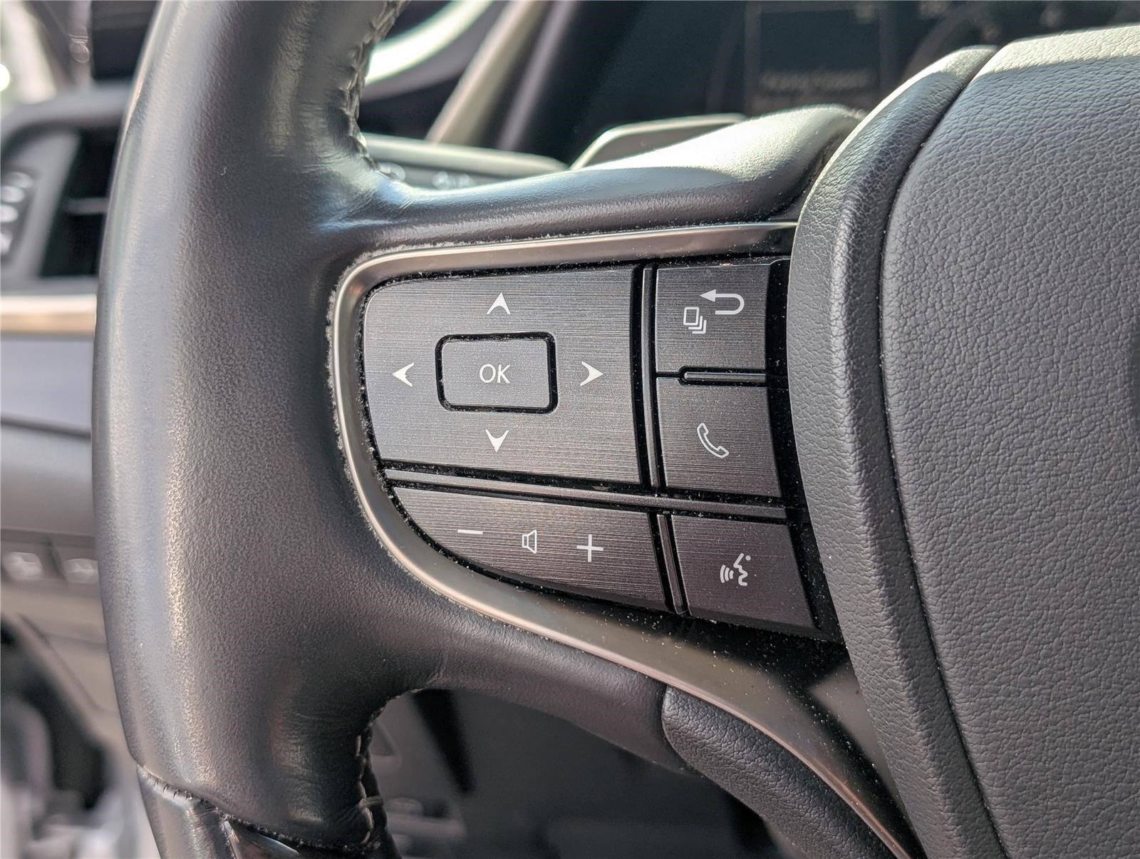 Used 2019 Lexus ES 350 Ultra Luxury w/ Accessory Package image 22