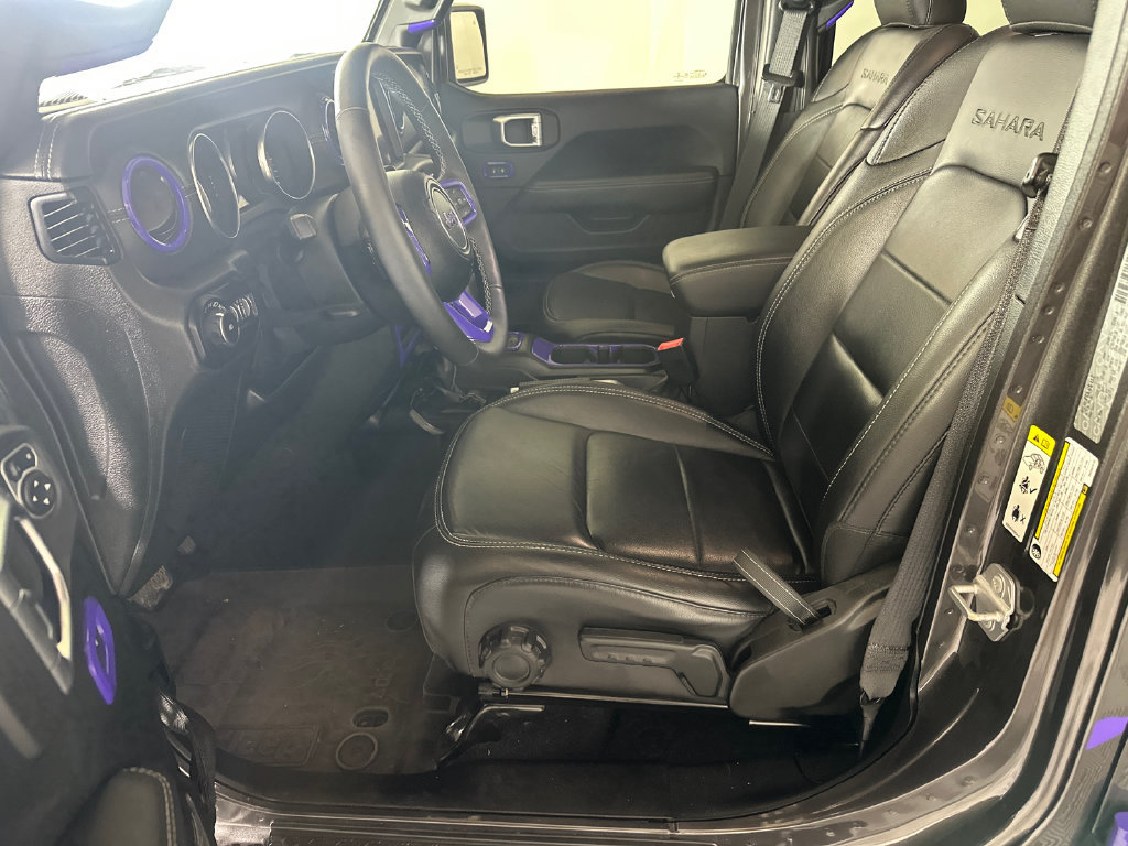 Used 2019 Jeep Wrangler Unlimited Sahara AWD/4WD image 3