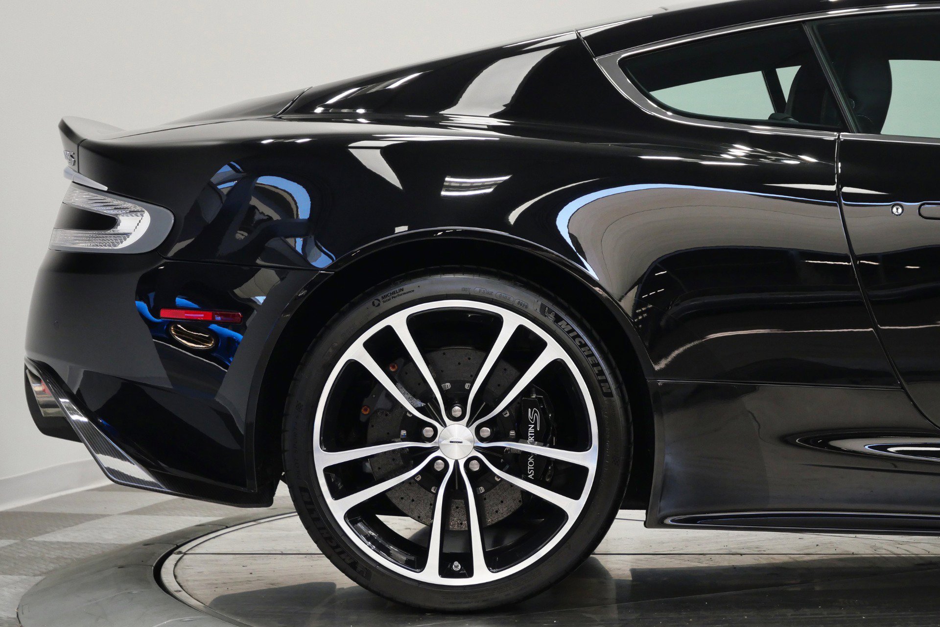Used 2012 Aston Martin DBS Carbon Black RWD image 71