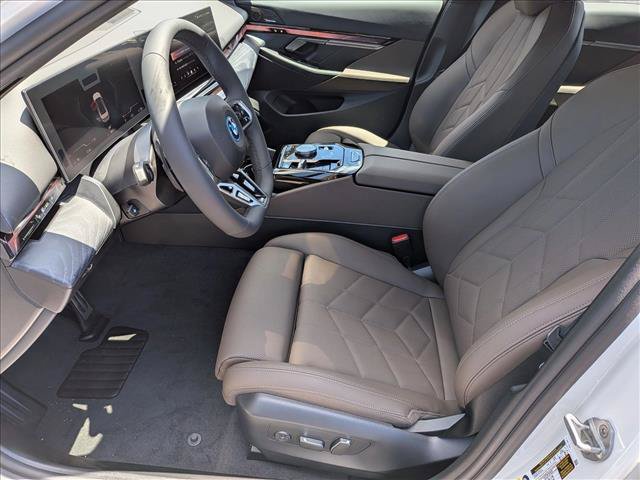 New 2027 BMW i5 eDrive40 w/ M Sport Package RWD image 4