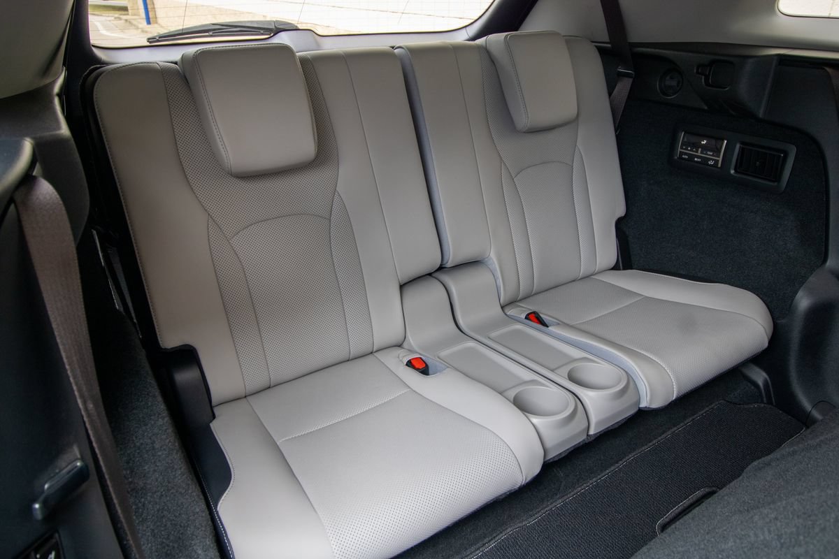 Used 2019 Lexus RX 350L FWD w/ Premium Package image 20