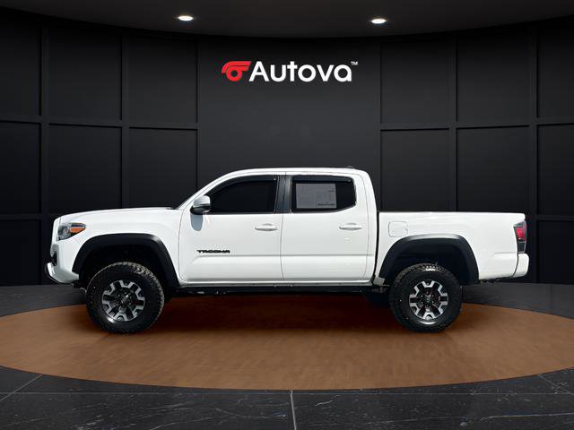 Used 2016 Toyota Tacoma TRD Off-Road w/ Premium & Technology Package AWD/4WD image 2