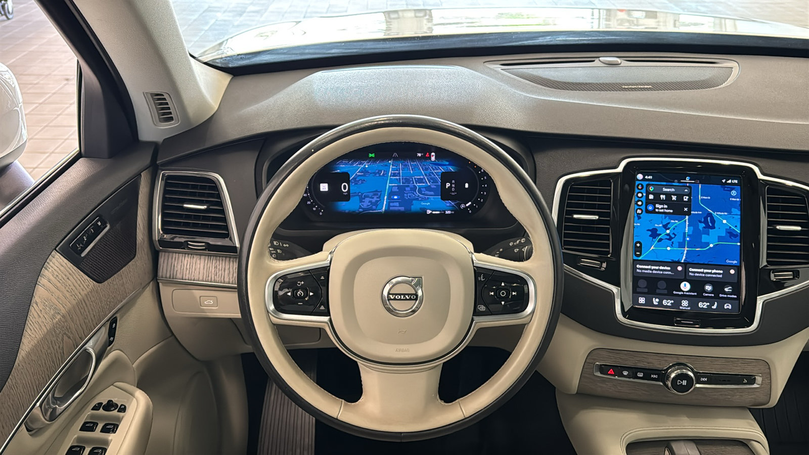 Used 2024 Volvo XC90 B6 Plus w/ Protection Package Premier AWD/4WD image 12