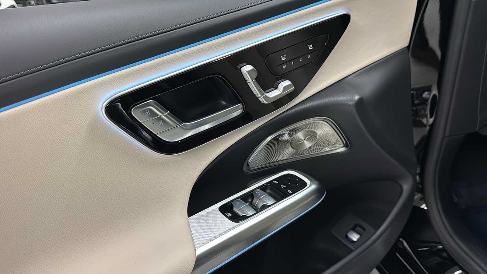 New 2027 Mercedes-Benz E 350 4MATIC Sedan image 15
