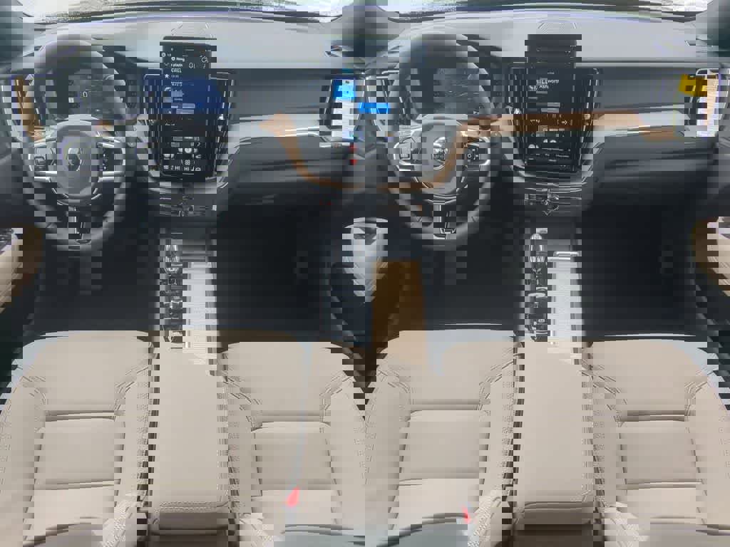 New 2026 Volvo XC60 B5 Plus w/ Protection Package Premier image 14