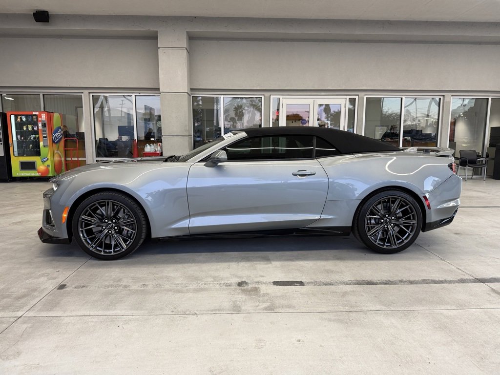 Used 2023 Chevrolet Camaro ZL1 image 3