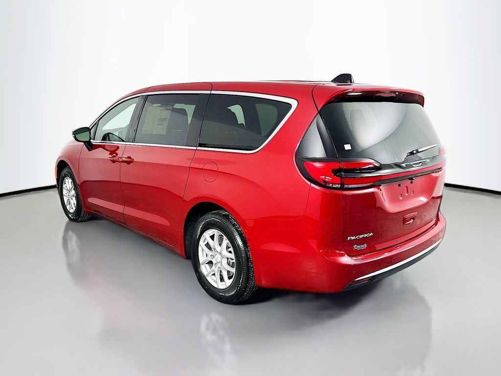 New 2027 Chrysler Pacifica Select FWD image 5
