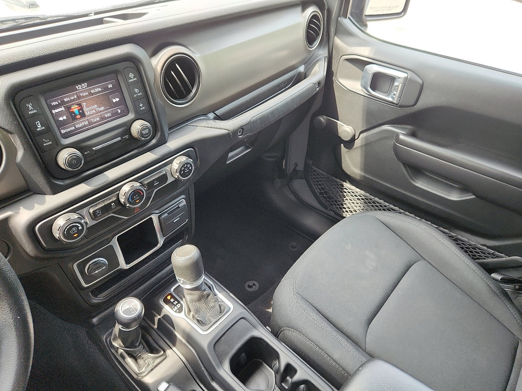 Used 2021 Jeep Gladiator Sport image 30