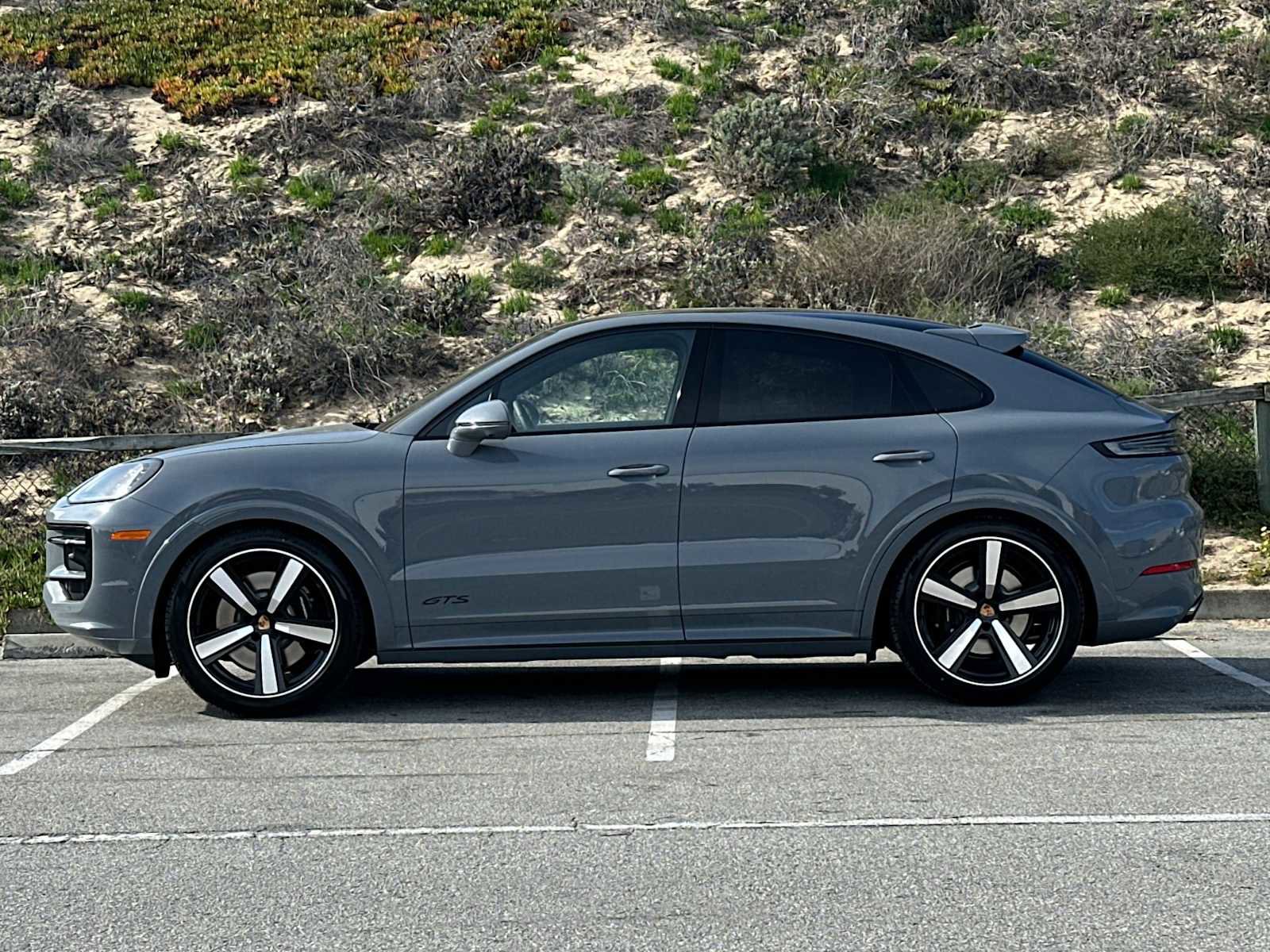 New 2026 Porsche Cayenne GTS AWD/4WD image 2