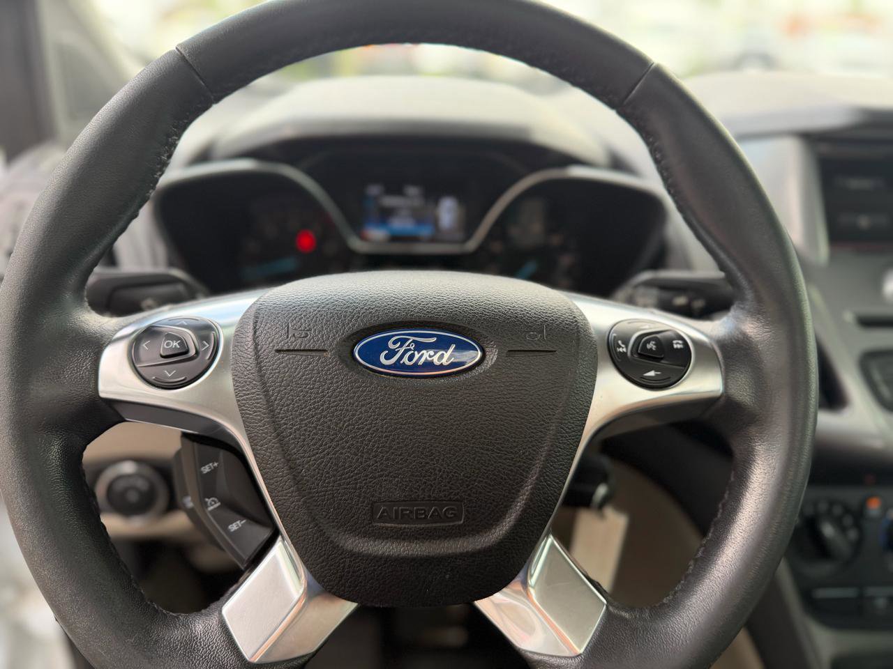 Used 2016 Ford Transit Connect XLT FWD image 10
