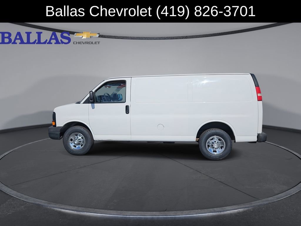 Used 2014 Chevrolet Express 2500 RWD image 5