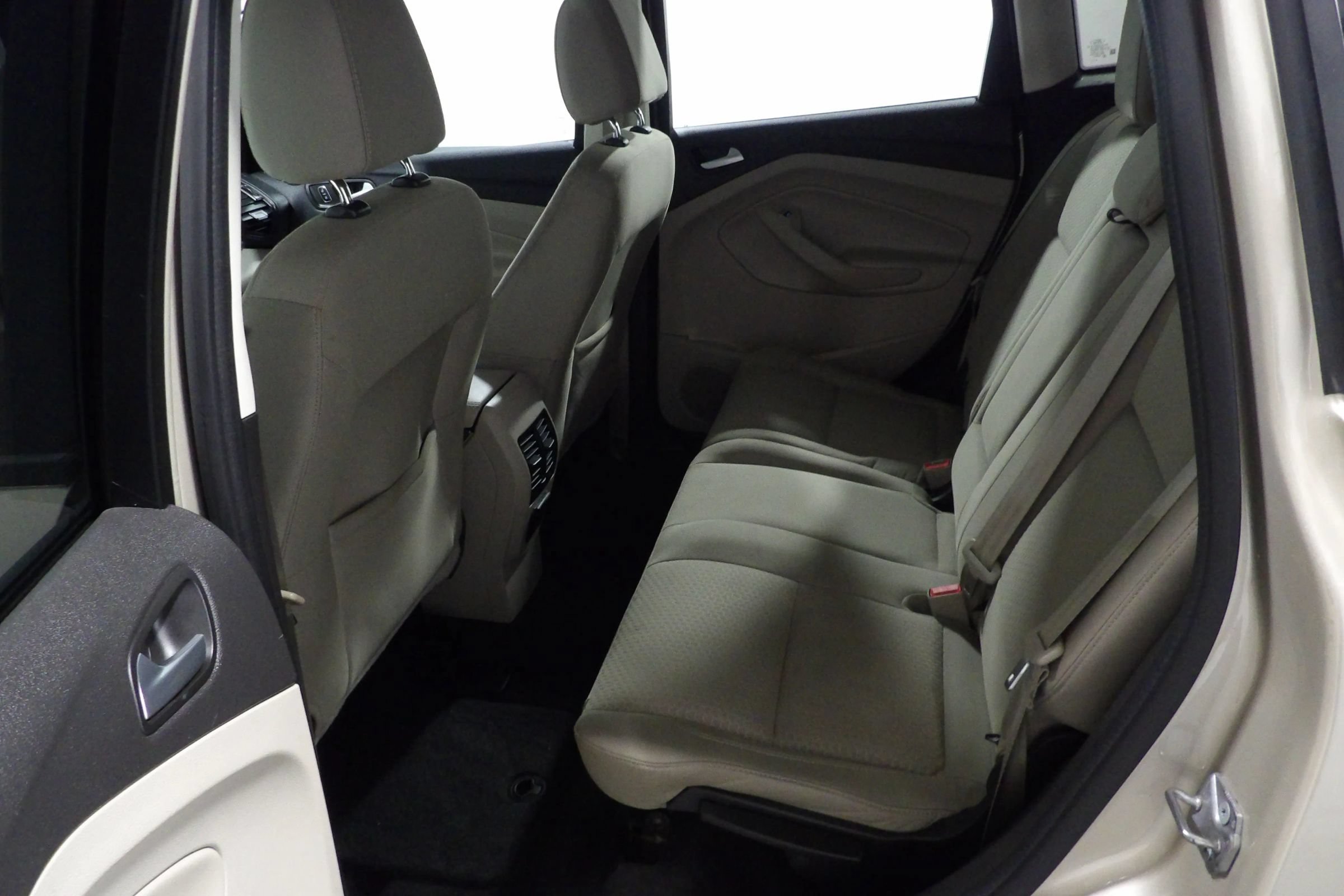 Used 2017 Ford C-MAX Energi SE FWD image 10