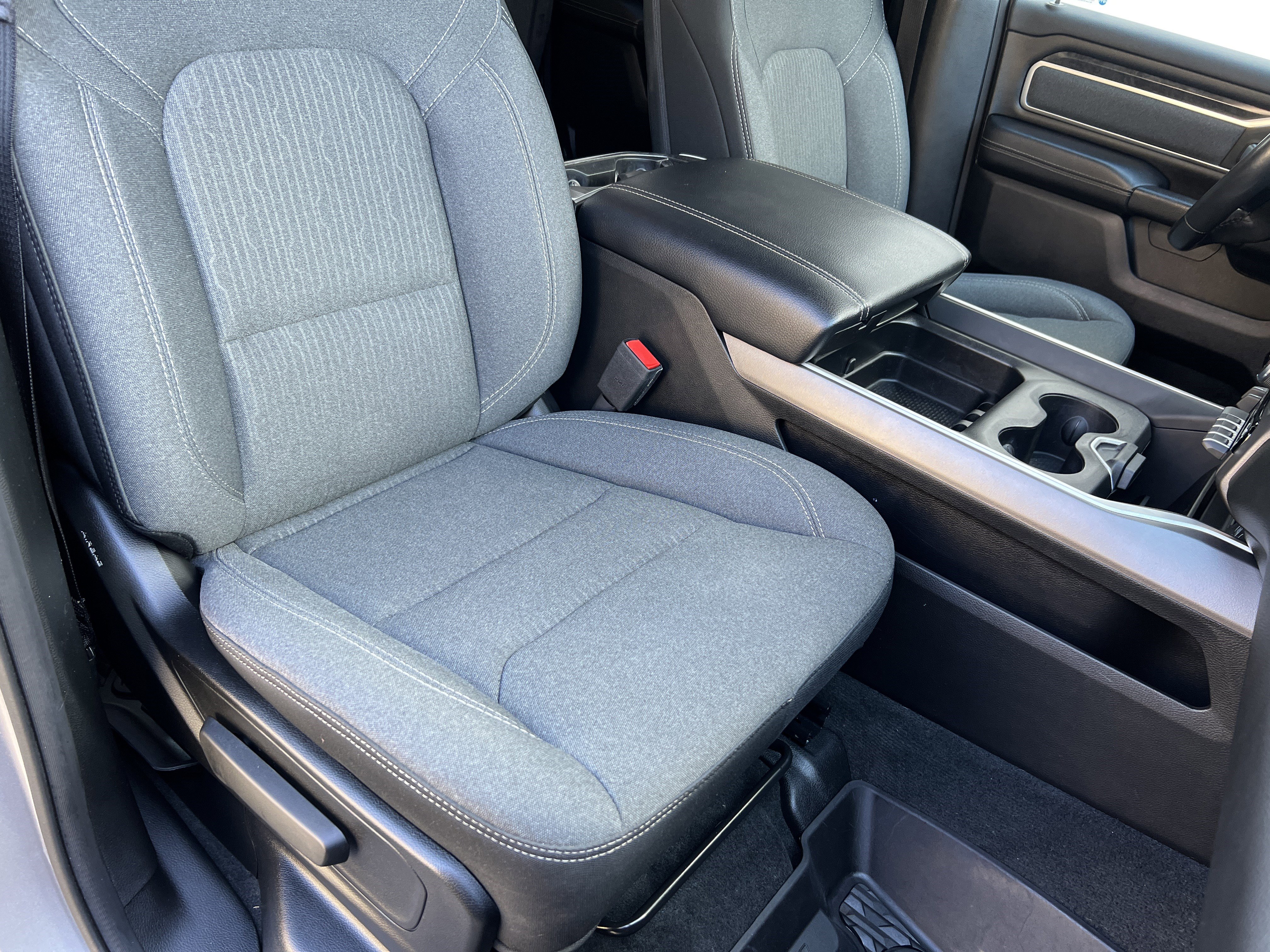 Used 2021 RAM 1500 Big Horn image 22