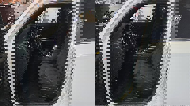 Used 2016 Dodge Charger SE w/ Sport Appearance Group image 9