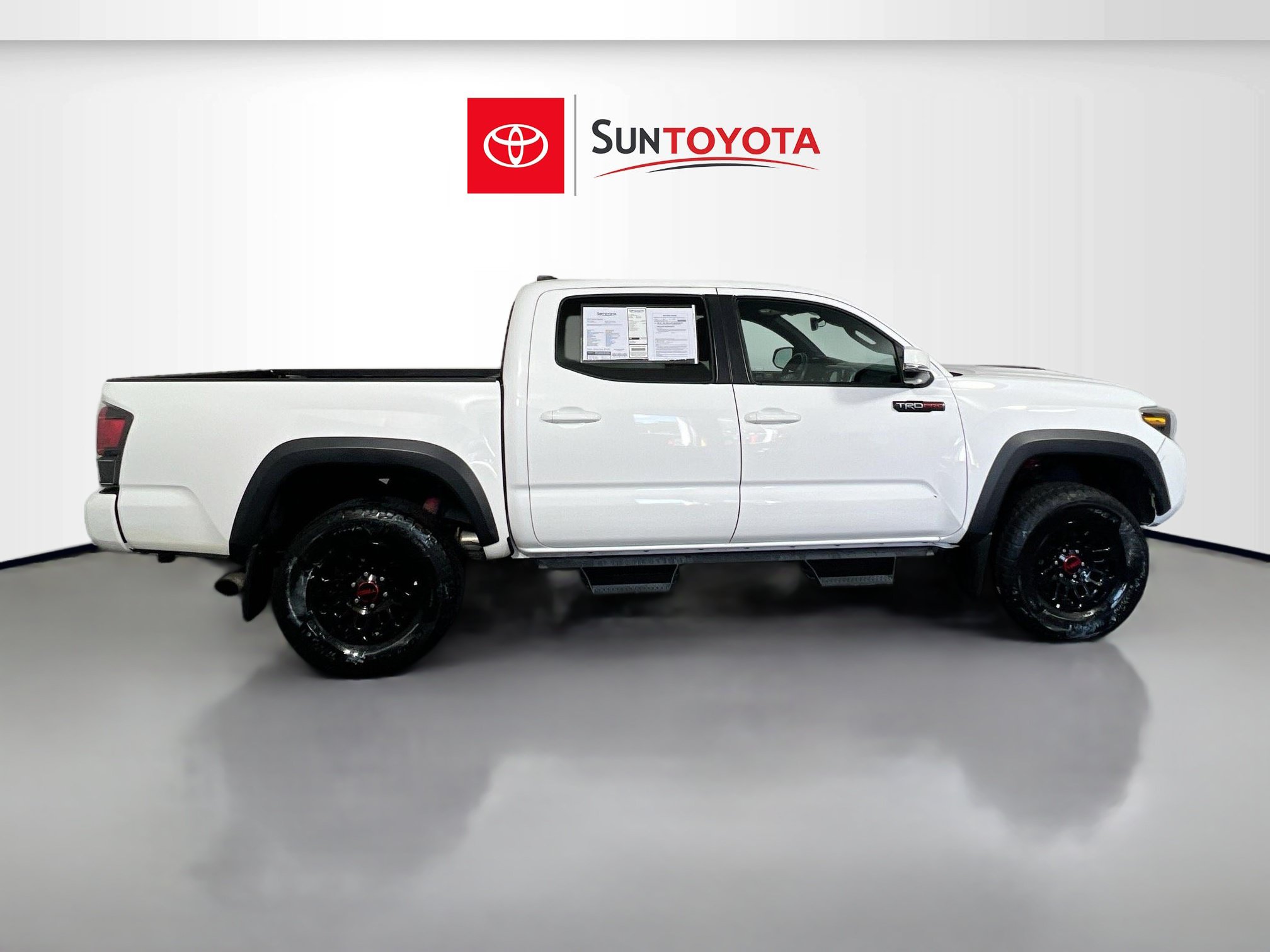 Used 2019 Toyota Tacoma TRD Pro AWD/4WD image 2