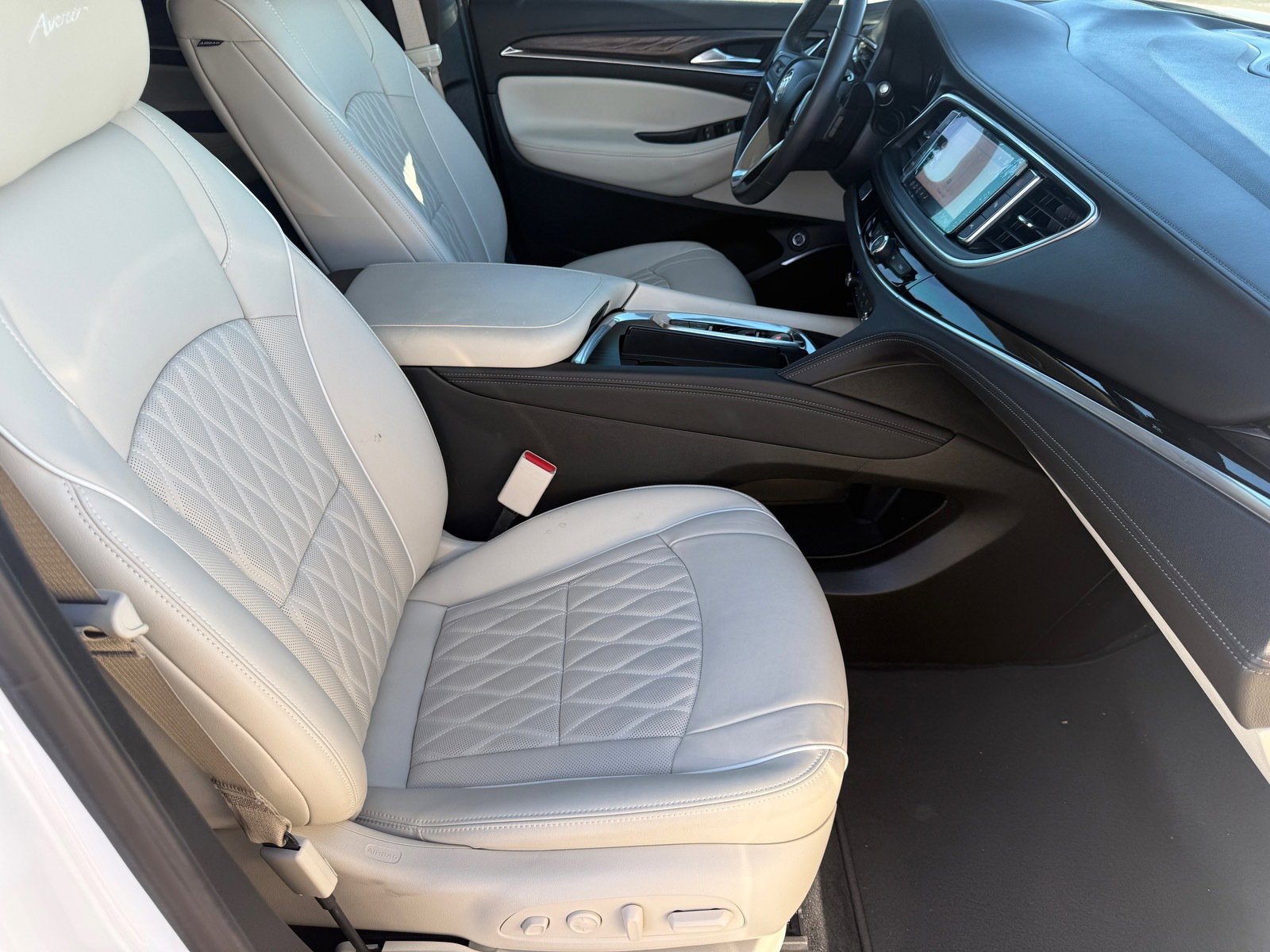 Used 2024 Buick Enclave Avenir w/ Trailering Package, 5000 lbs. image 33