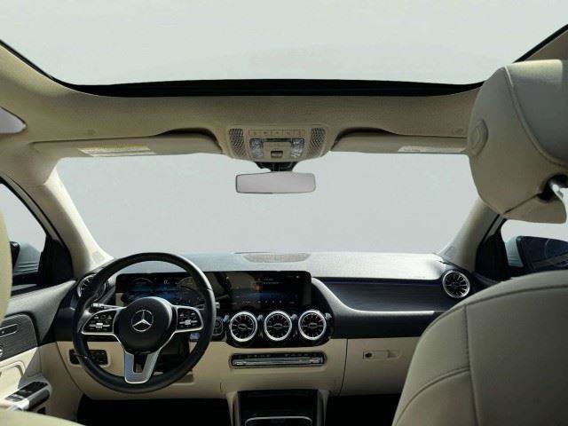 Used 2023 Mercedes-Benz GLA 250 w/ Premium Package image 37