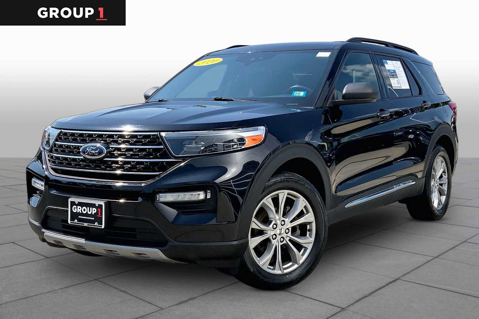 Used 2020 Ford Explorer XLT w/ Equipment Group 202A AWD/4WD image 1