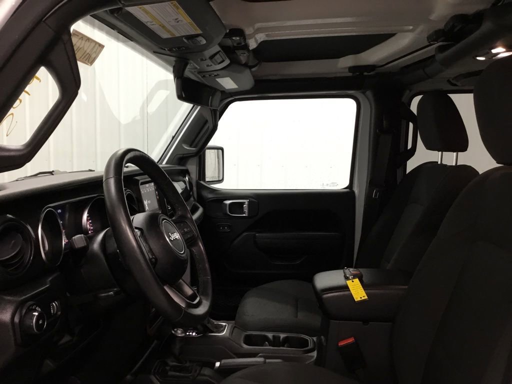 Used 2023 Jeep Wrangler Sport image 7