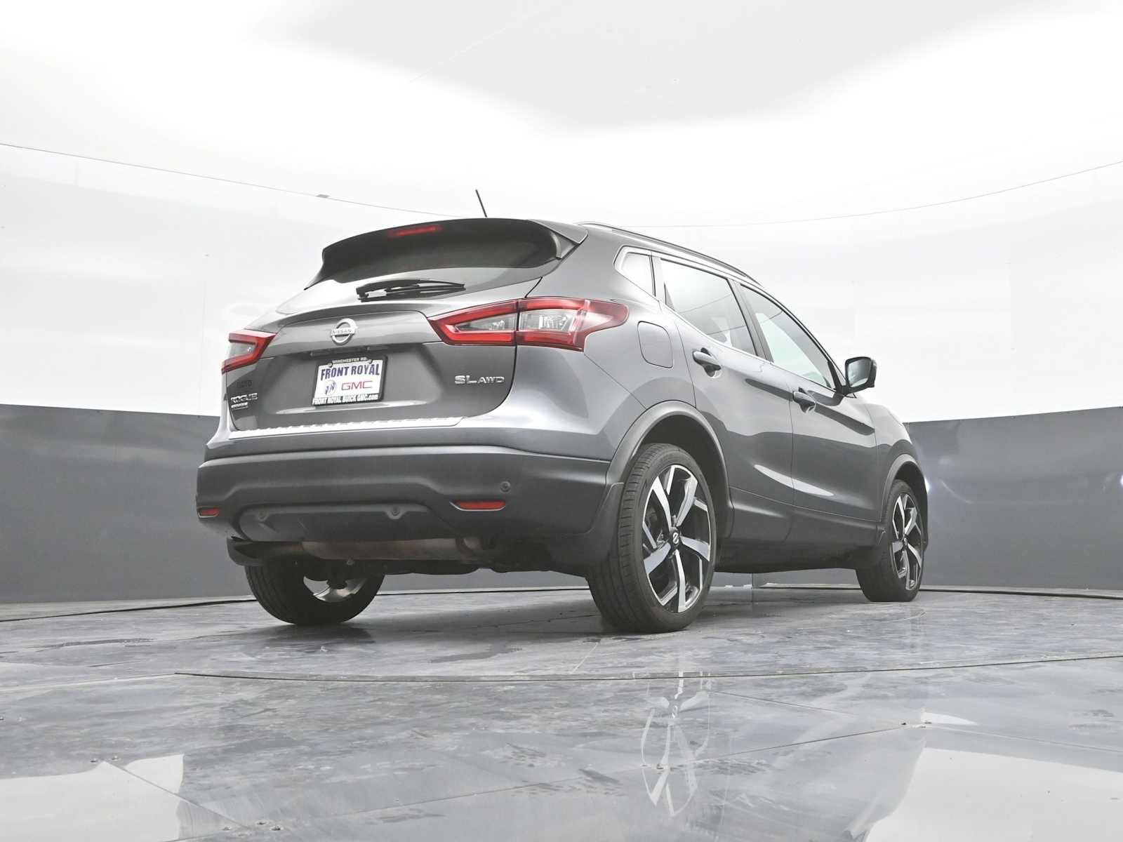 Used 2022 Nissan Rogue Sport SL AWD/4WD image 42