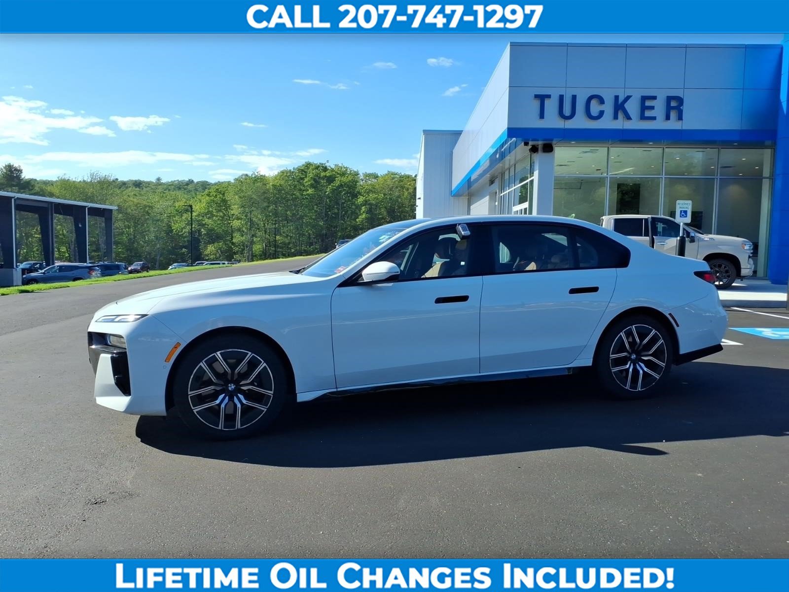 Used 2026 BMW 740i xDrive AWD/4WD image 8