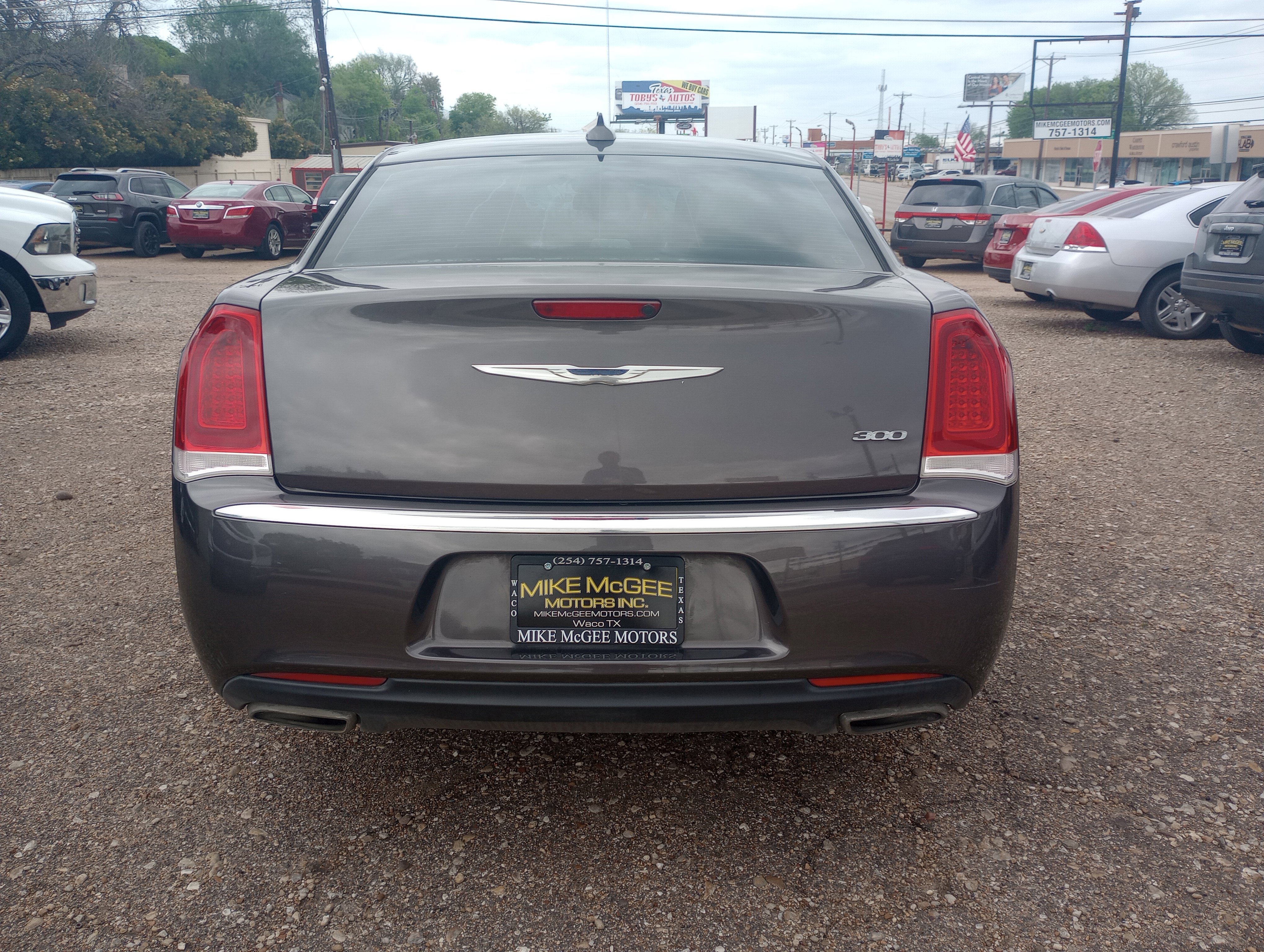 Used 2015 Chrysler 300 Limited image 6