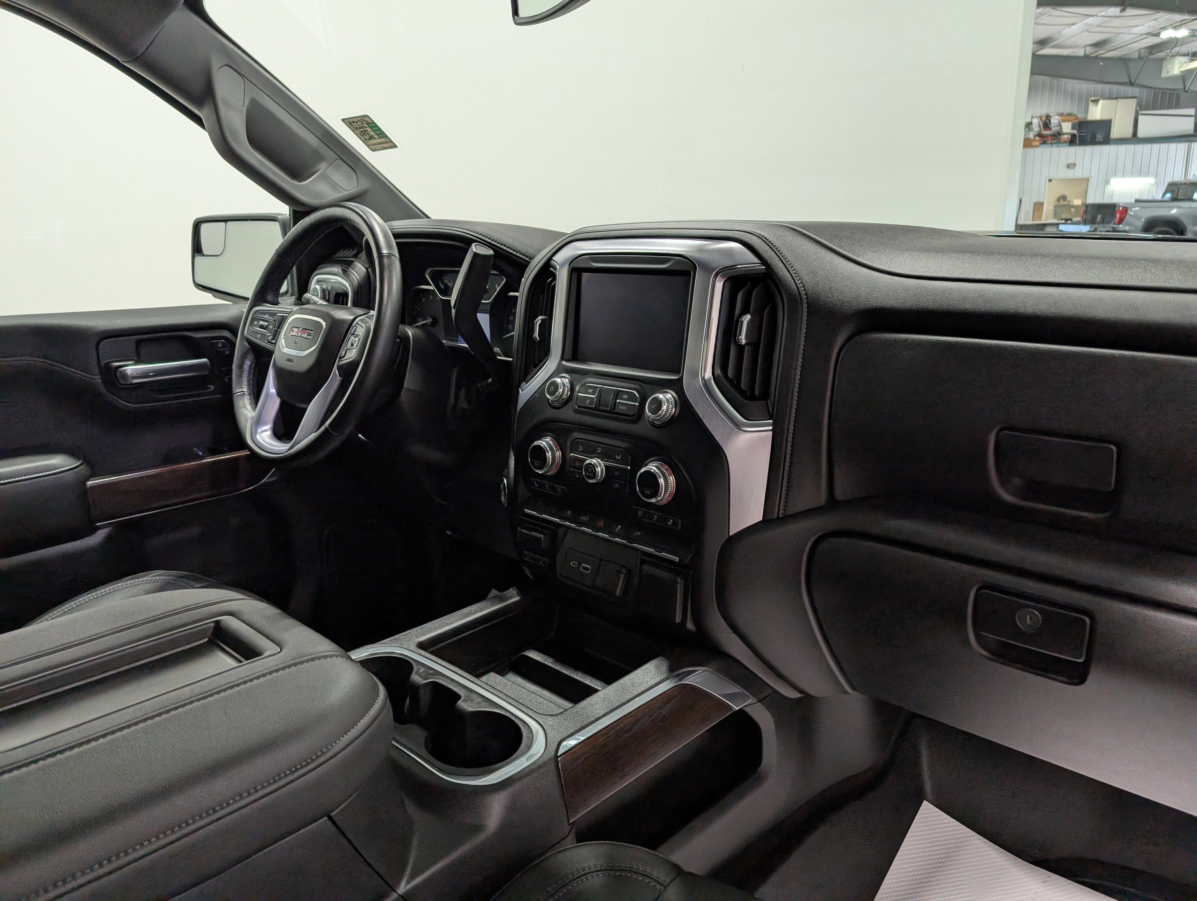 Used 2020 GMC Sierra 1500 SLT image 20