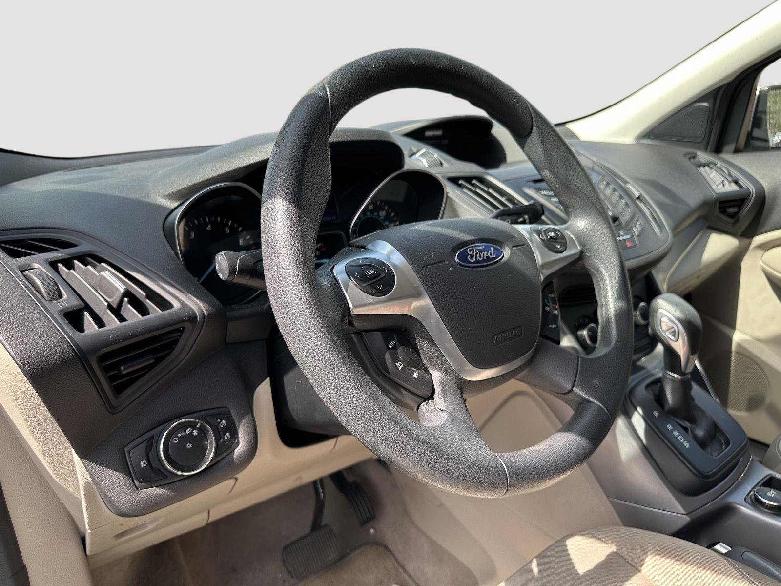 Used 2014 Ford Escape SE image 11