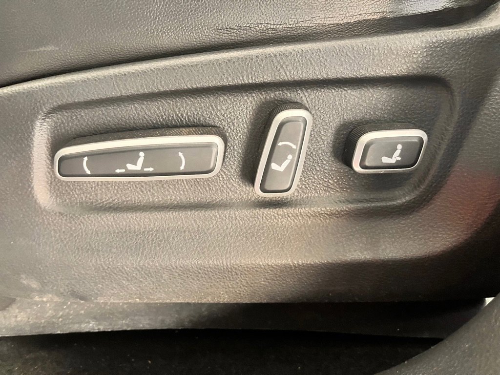 Used 2010 Hyundai Veracruz Limited image 16