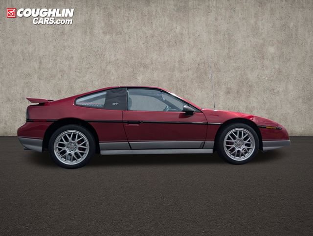 Used 1987 Pontiac Fiero GT RWD image 8