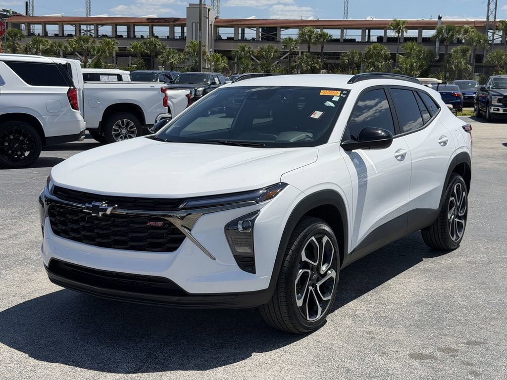 Certified 2026 Chevrolet Trax RS w/ Driver Confidence Package FWD image 9