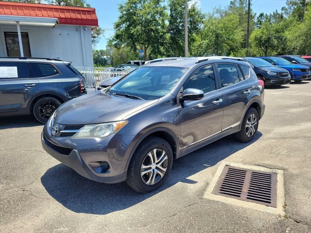 Used 2014 Toyota RAV4 LE FWD image 4
