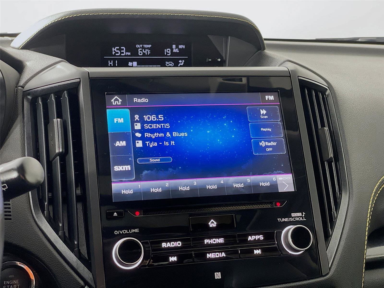 Used 2021 Subaru Crosstrek 2.5i Sport w/ Moonroof Package image 19