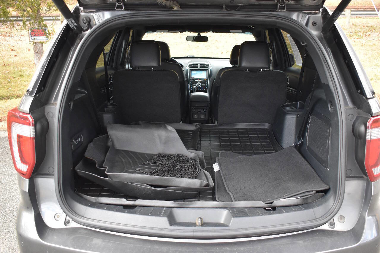 Used 2017 Ford Explorer Sport w/ Equipment Group 401A image 36