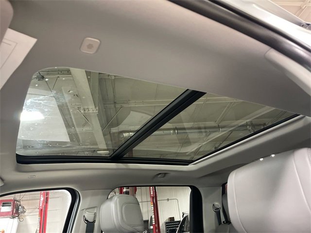 Used 2024 Toyota Tundra Limited image 21