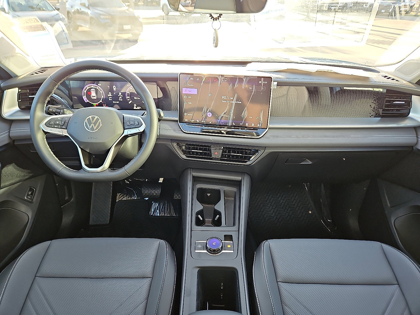 New 2026 Volkswagen Tiguan SE image 8