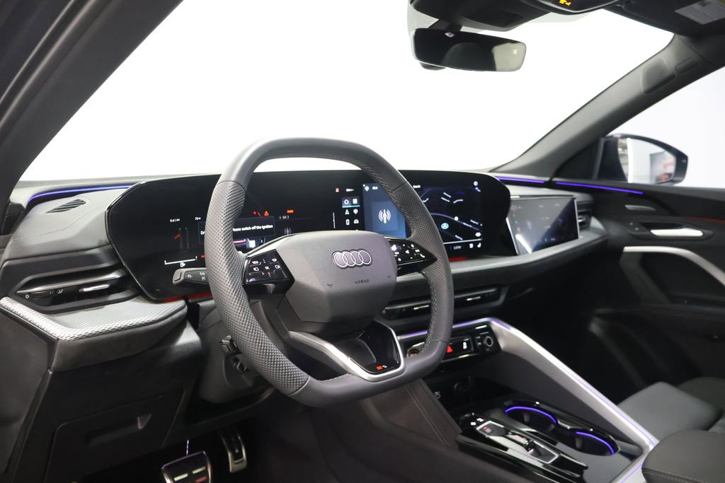 Used 2025 Audi SQ5 Prestige w/ Prestige Package AWD/4WD image 15