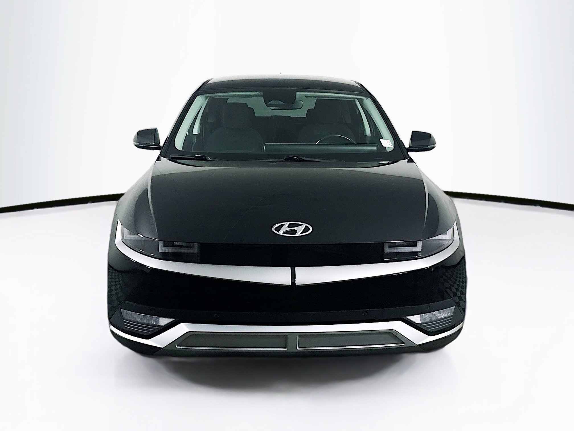 Used 2024 Hyundai Ioniq 5 SEL image 2