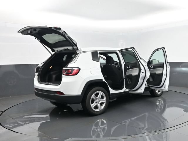 Used 2023 Jeep Compass Sport AWD/4WD image 28