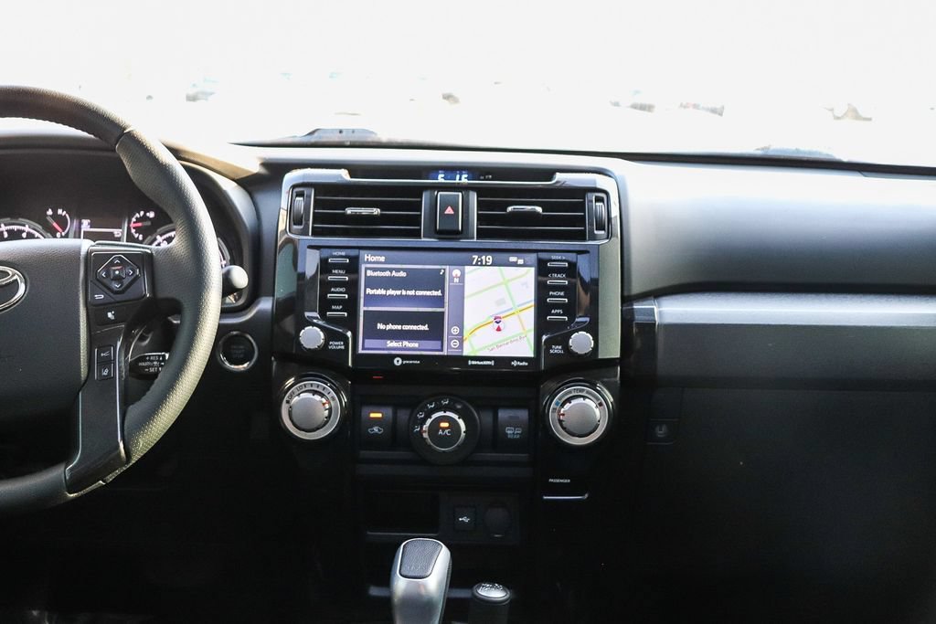Used 2021 Toyota 4Runner TRD Off-Road Premium w/ Moonroof Package AWD/4WD image 15