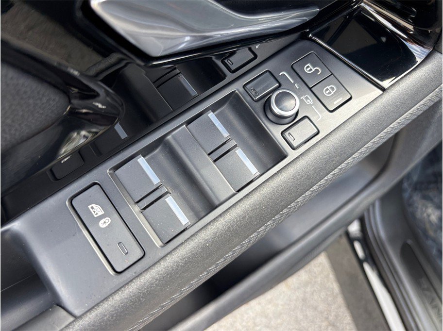 Used 2020 Land Rover Range Rover Evoque S AWD/4WD image 20