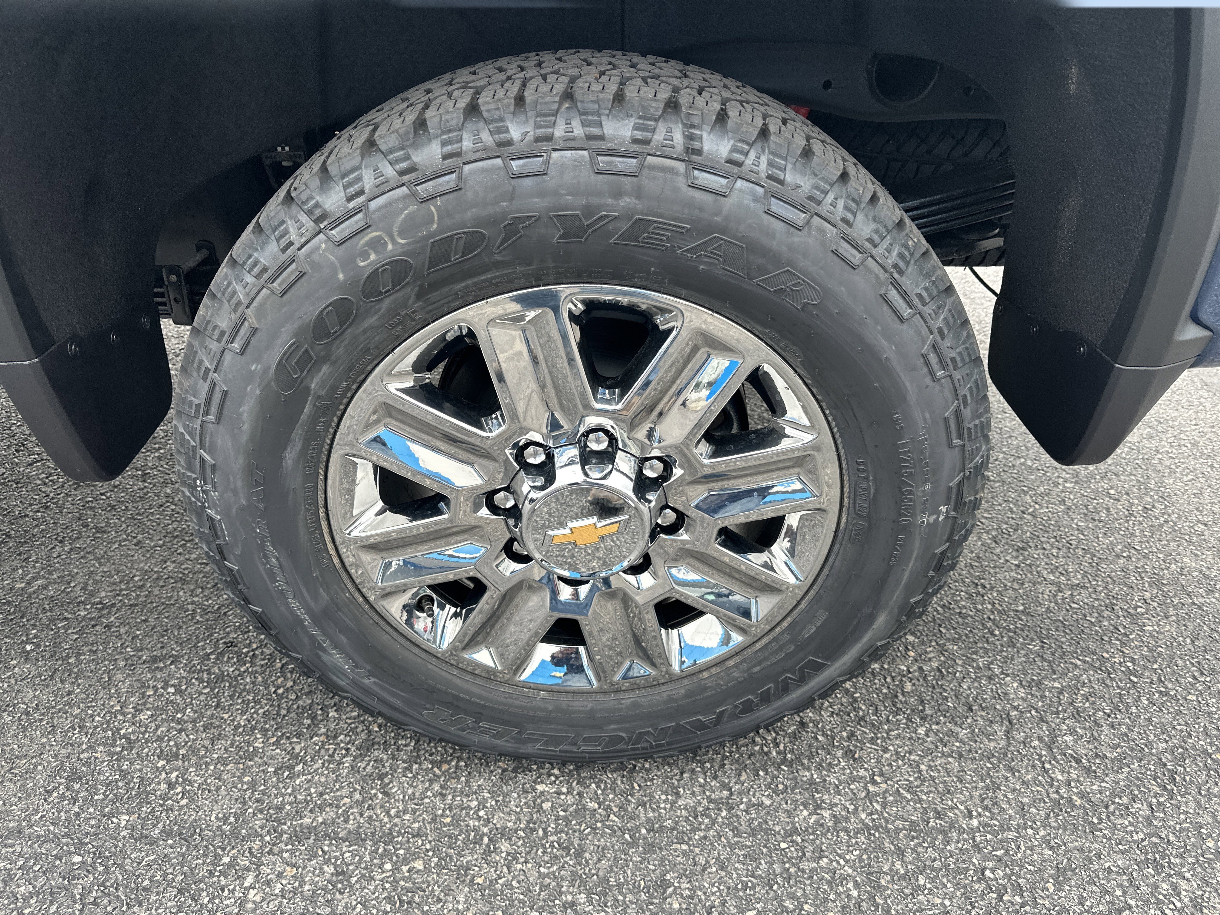 New 2026 Chevrolet Silverado 2500 High Country w/ High Country Premium Package AWD/4WD image 5