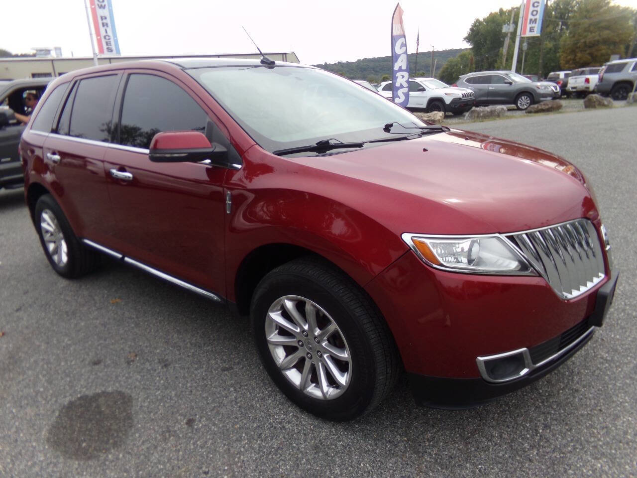 Used 2015 Lincoln MKX AWD w/ Equipment Group 102A image 6