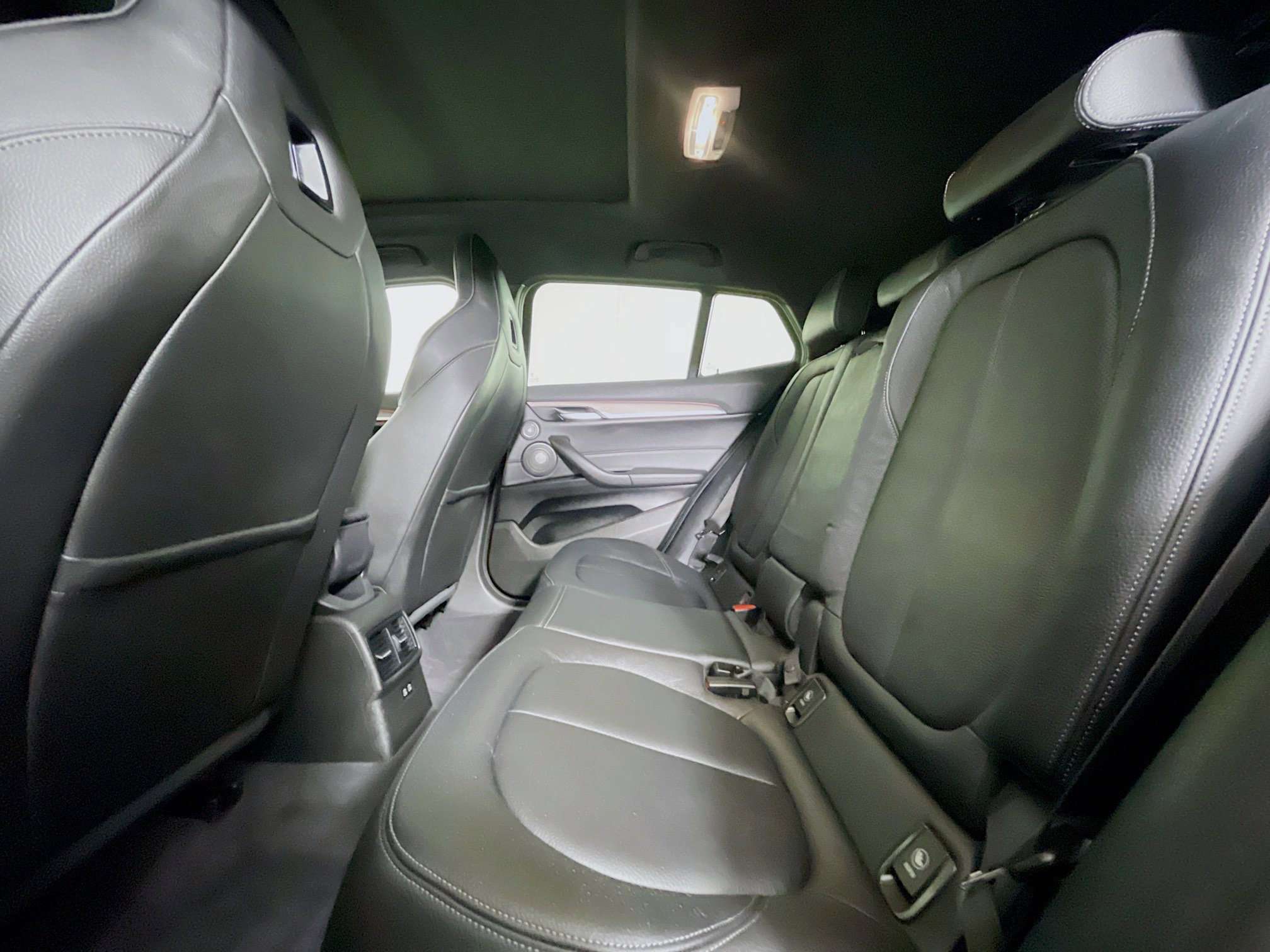 Used 2022 BMW X2 M35i w/ Premium Package image 29